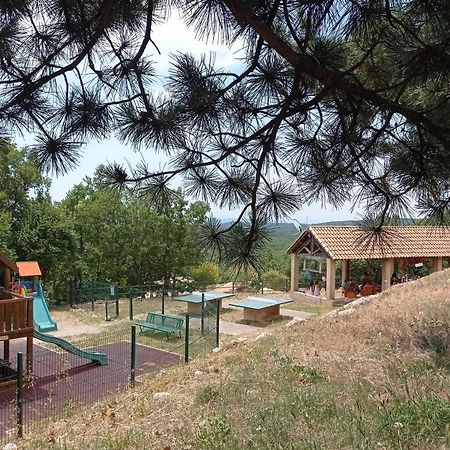 Maisonnette En Residence Avec Piscine Et Tennis Saint-Vallier-de-Thiey Eksteriør billede
