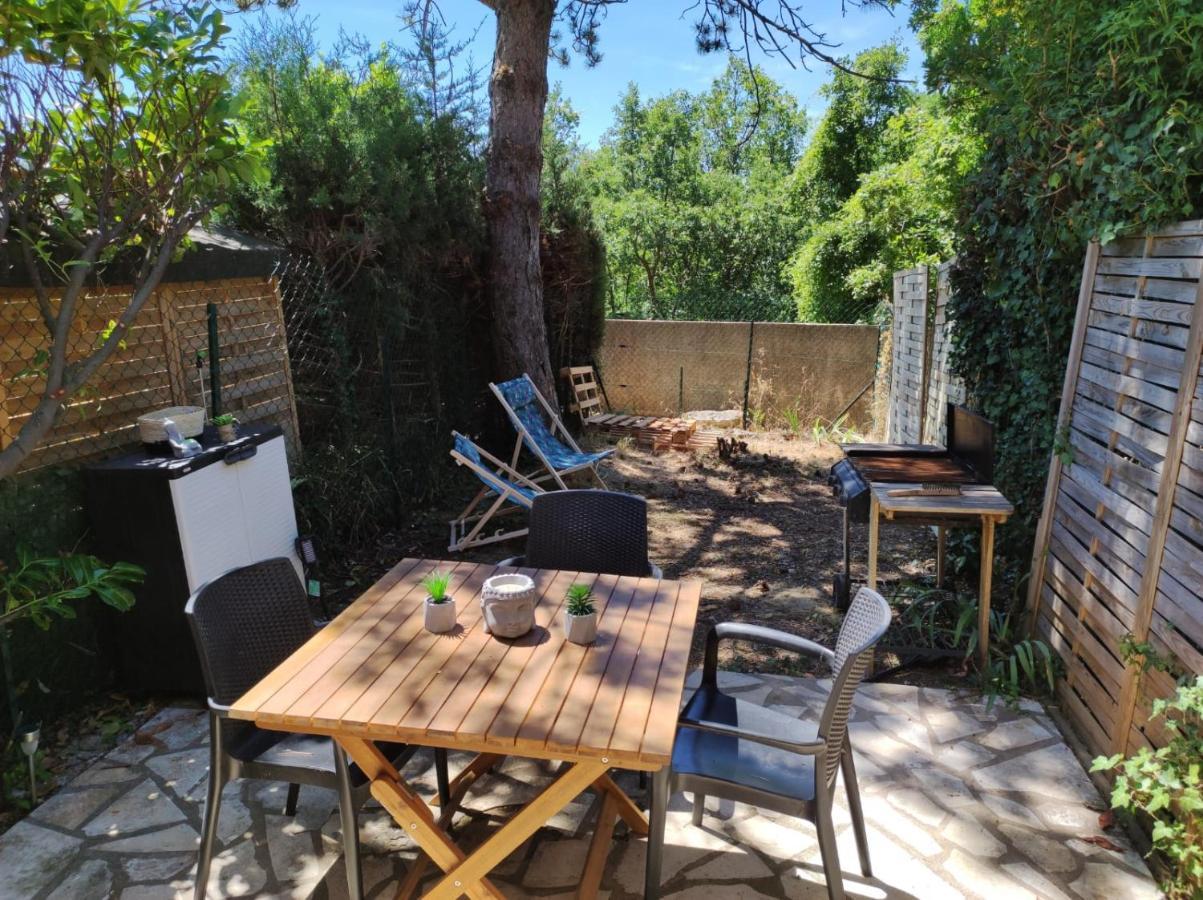Maisonnette En Residence Avec Piscine Et Tennis Saint-Vallier-de-Thiey Eksteriør billede